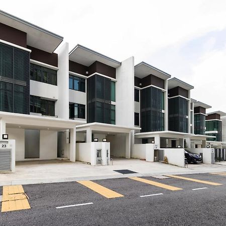 Villa 23 @ サイバージャヤ エクステリア 写真